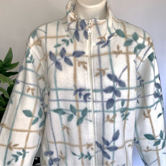 v i n t a g e :: Oversized Floral Pastel Zippered Fleece Jacket - Picture 3 of 12